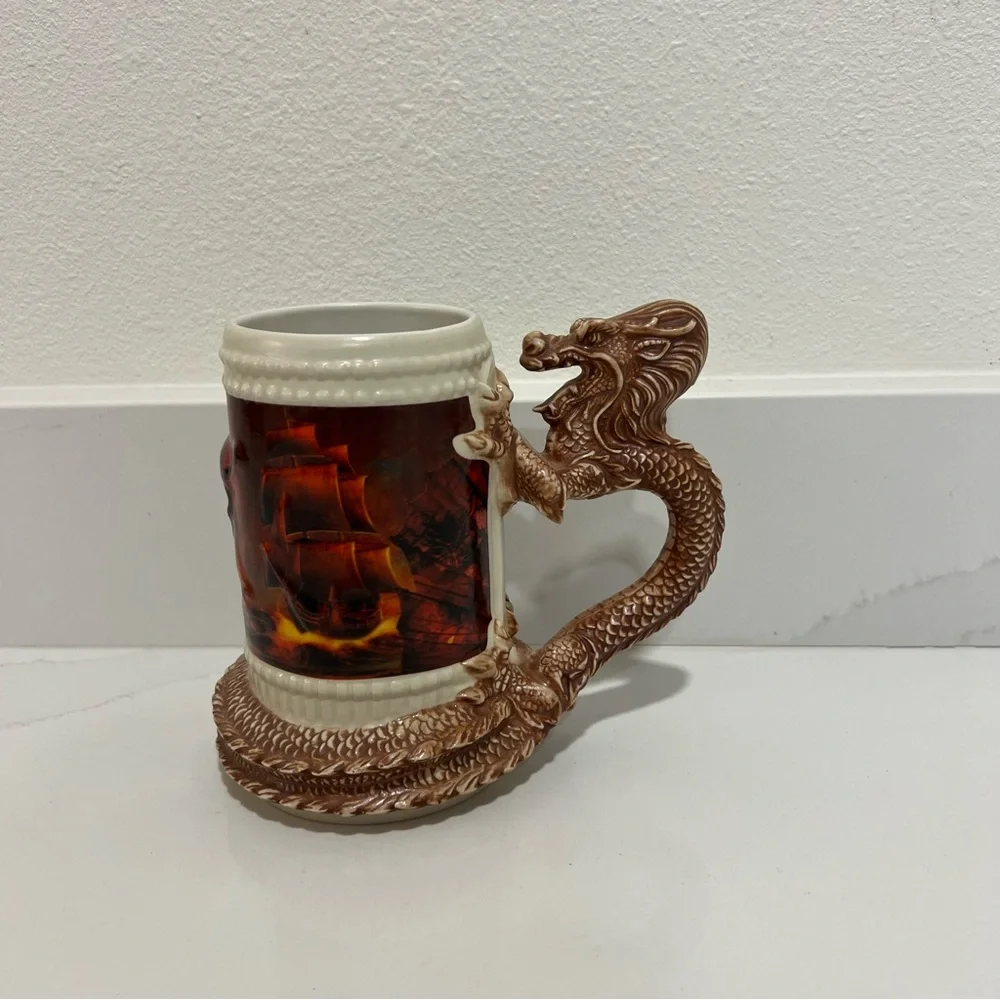 Disney disney pirates of the caribbean dragon‑handle